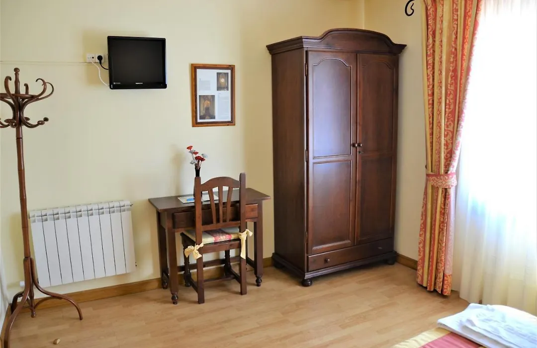 Hostal Infanta Doña Leonor-1